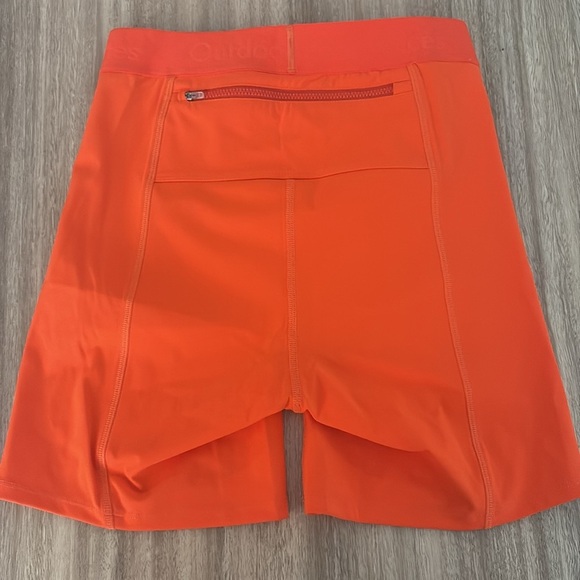 NWT Outdoor Voices SuperForm 5” Logo Waist Bike Shorts Neon Orange Size Small - Picture 3 of 7